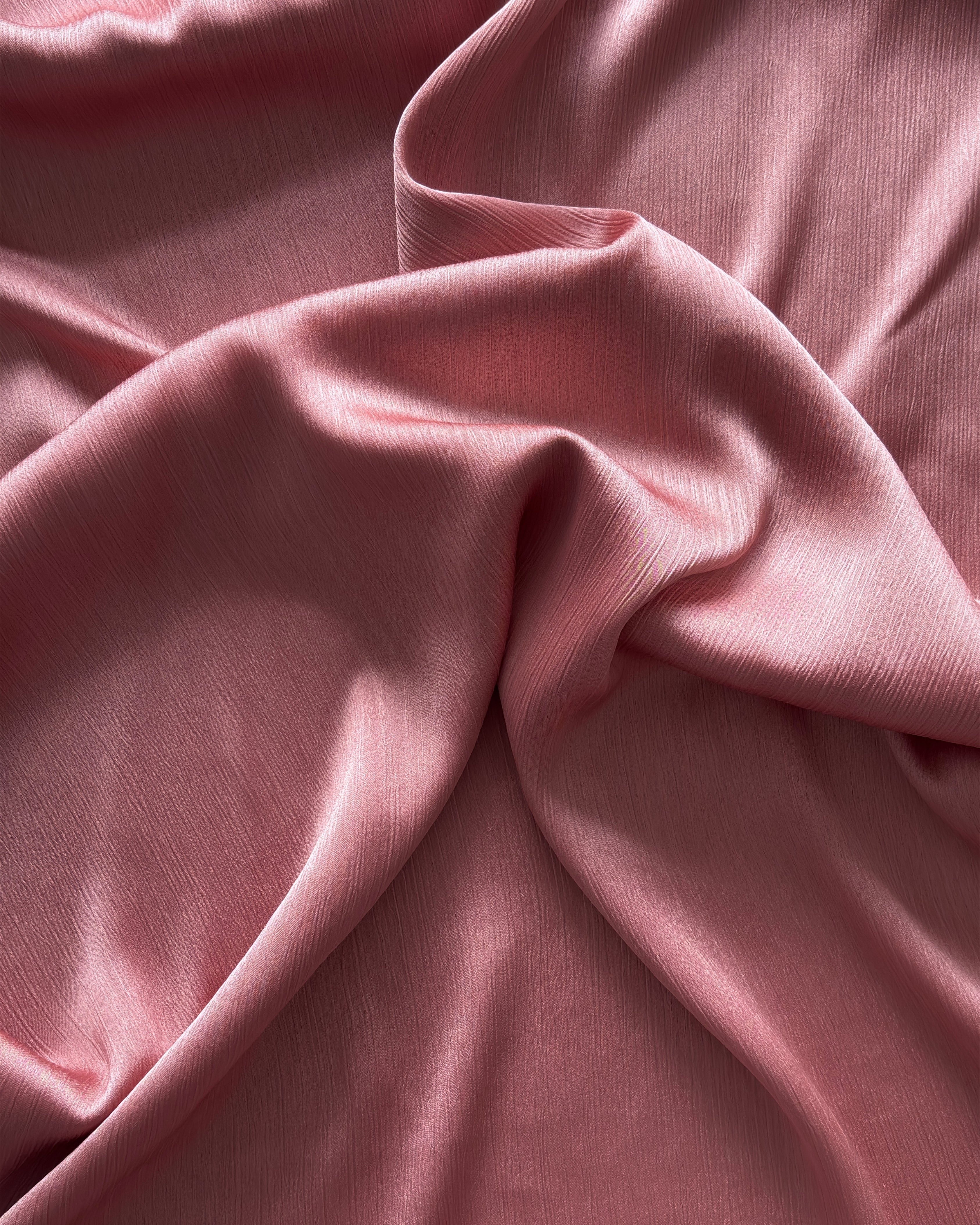 Crinkle Satin Hijab - Dusty Blush