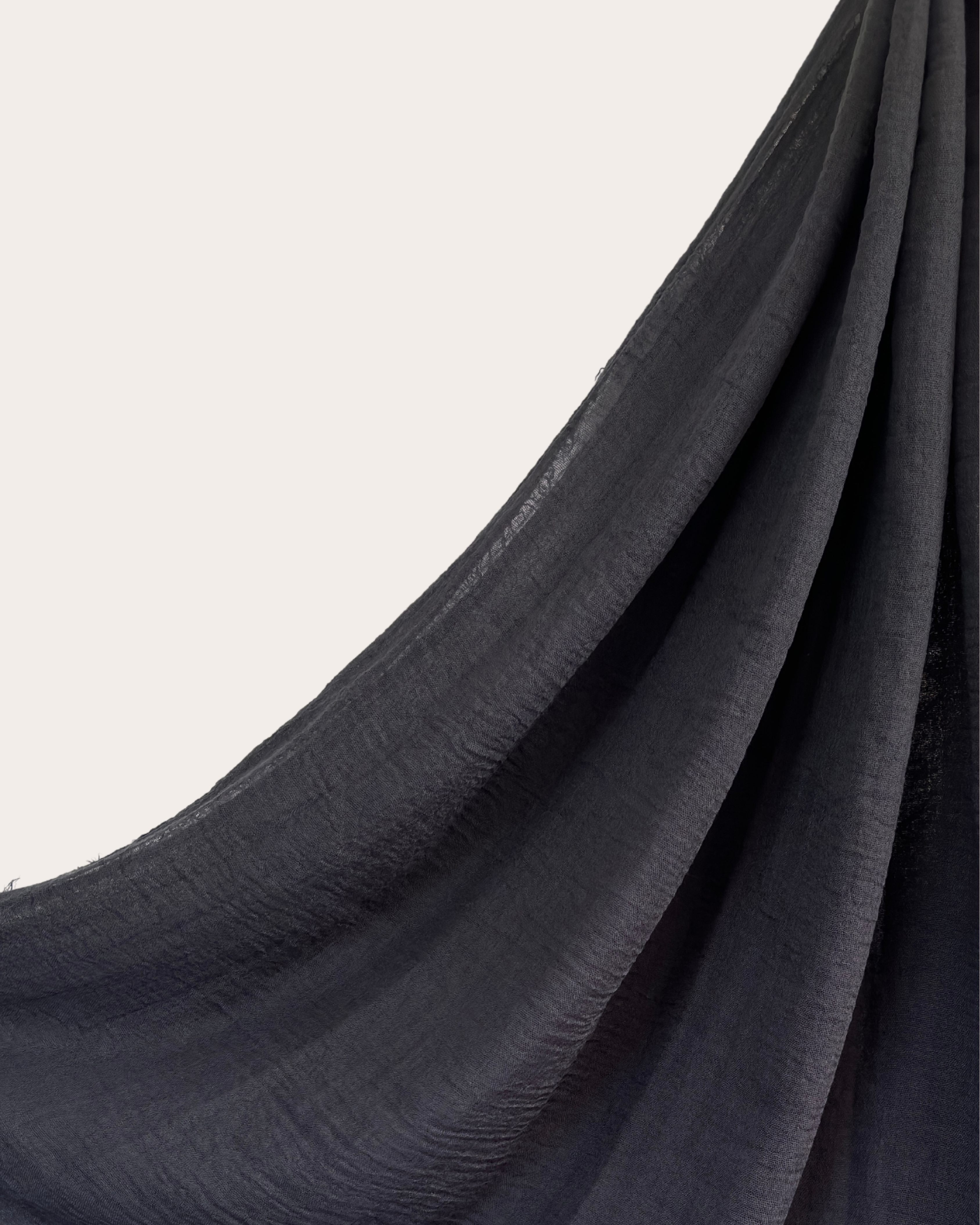 Crinkle Cotton Hijab - Charcoal Gray